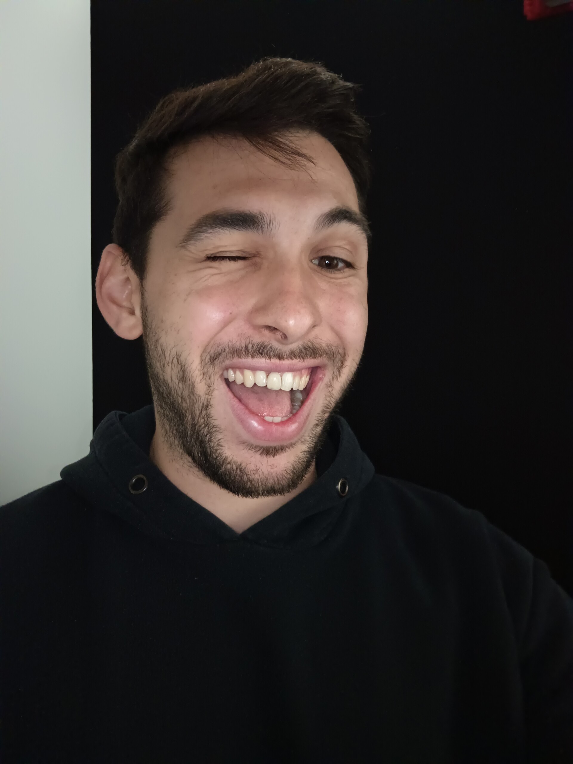 Test du Vivo V21 : un smartphone pour les accros aux selfies (et aux flashs)