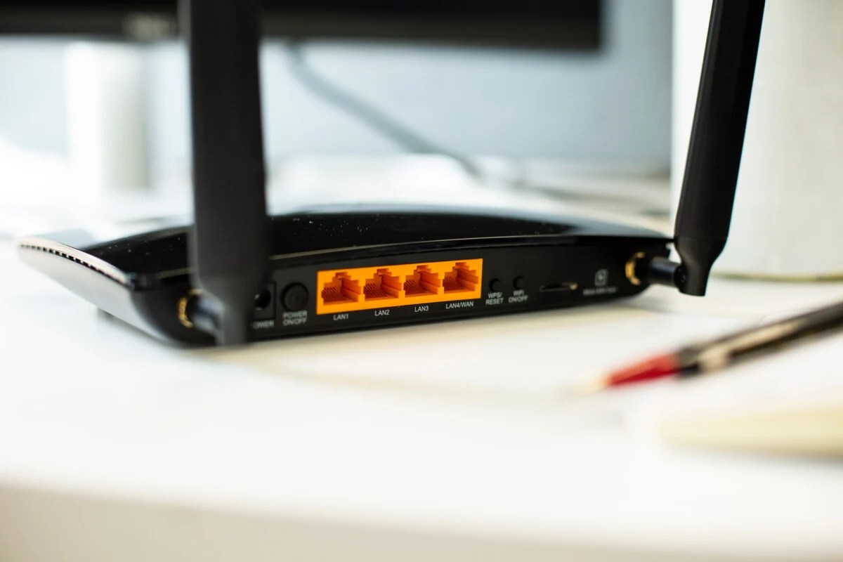 Tp-Link Archer MR600 ports ethernet arrière
