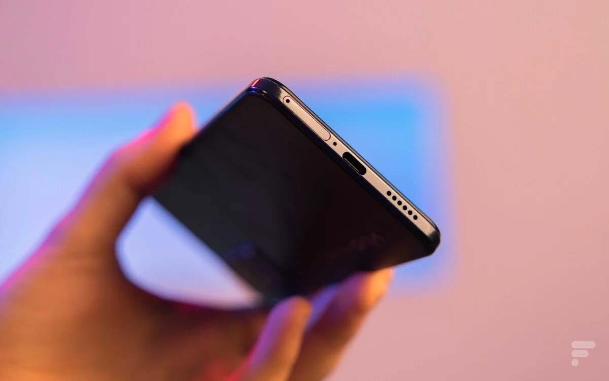 Vivo V21 (1)