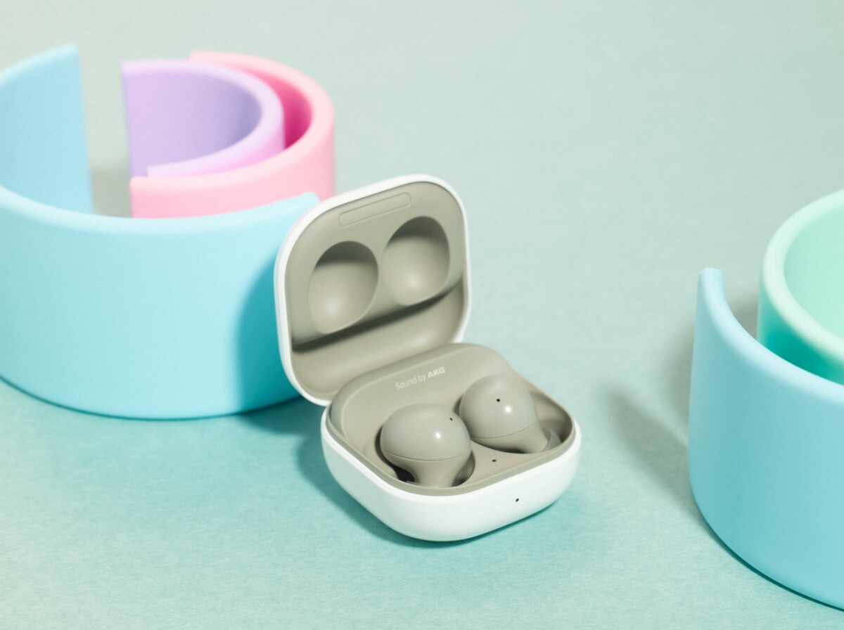 02_01 Berry product_04_galaxybuds2_olive_H
