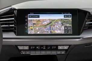 AudiQ4e-tron-323