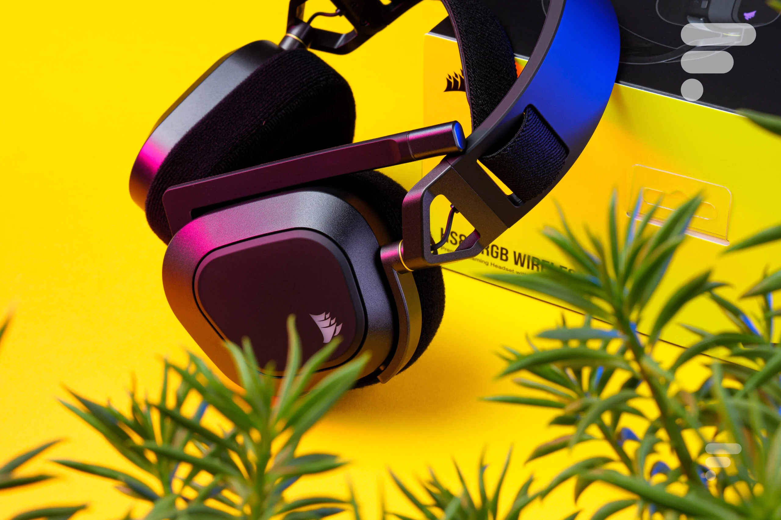 Corsair HS80 RGB Wireless