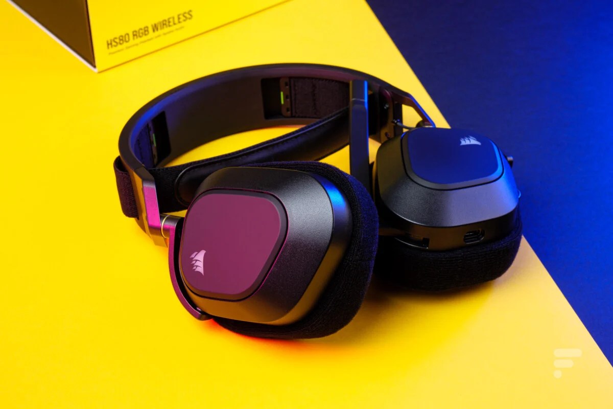 Corsair HS80 RGB Wireless