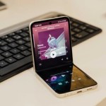 Le Samsung Galaxy Z Flip 3 devient moins cher que le nouveau Galaxy S22 Le Samsung Galaxy Z Flip 3 devient moins cher que le nouveau Galaxy S22