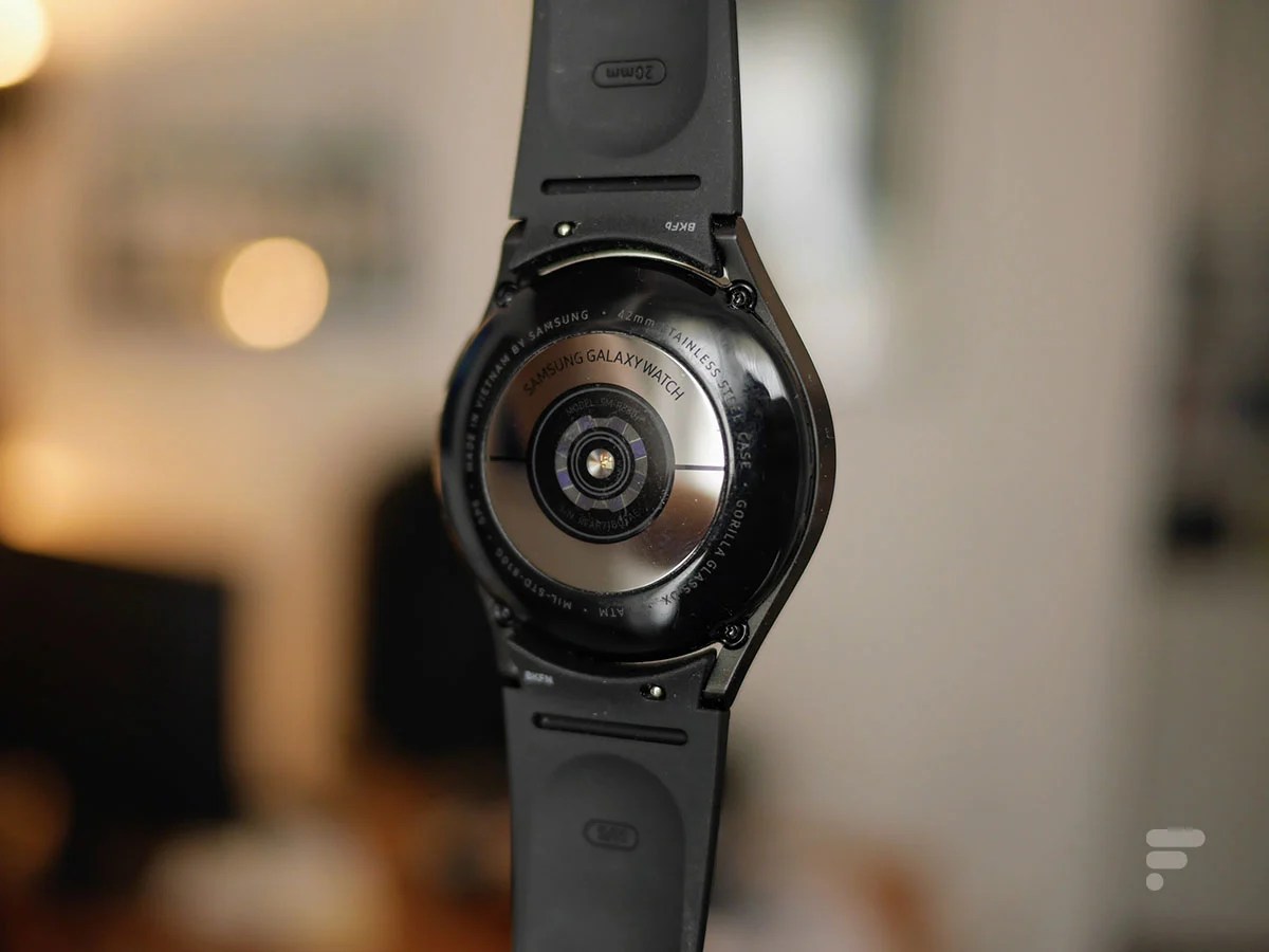 Les capteurs de santé au dos de la Samsung Galaxy Watch 4 Classic