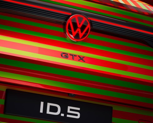 teaser-for-2022-volkswagen-id-5-gtx_100801131_h