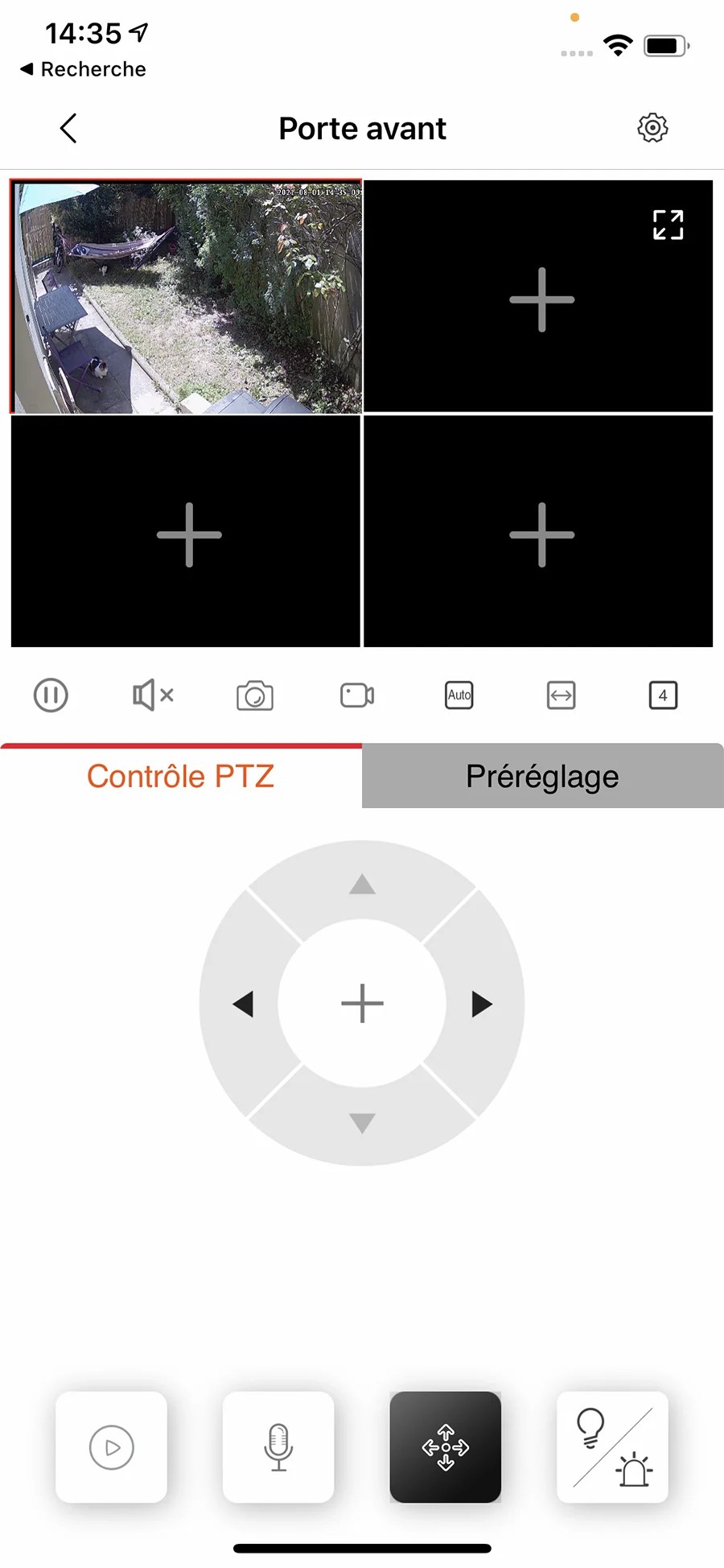 Si vous avez plusieurs caméras, il est possible d'en afficher jusqu'à 16 simultanément // Source : Frandroid - Yazid Amer