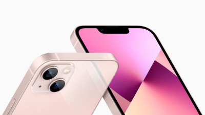 l'iPhone 13 en coloris Rose // Source : Apple