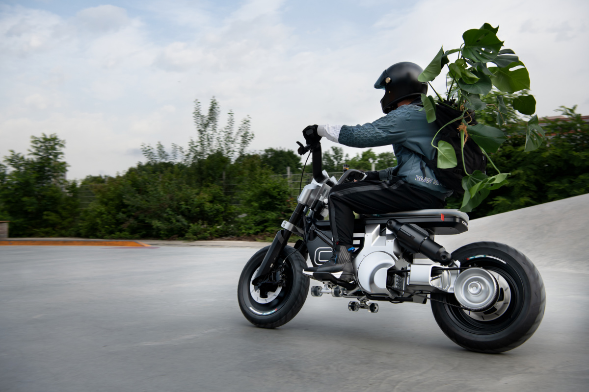 BMW Motorrad Concept CE 02