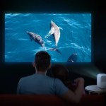Mi Smart Projector 2 : Xiaomi officialise un vidéoprojecteur compact sous Android TV avec Dolby Atmos