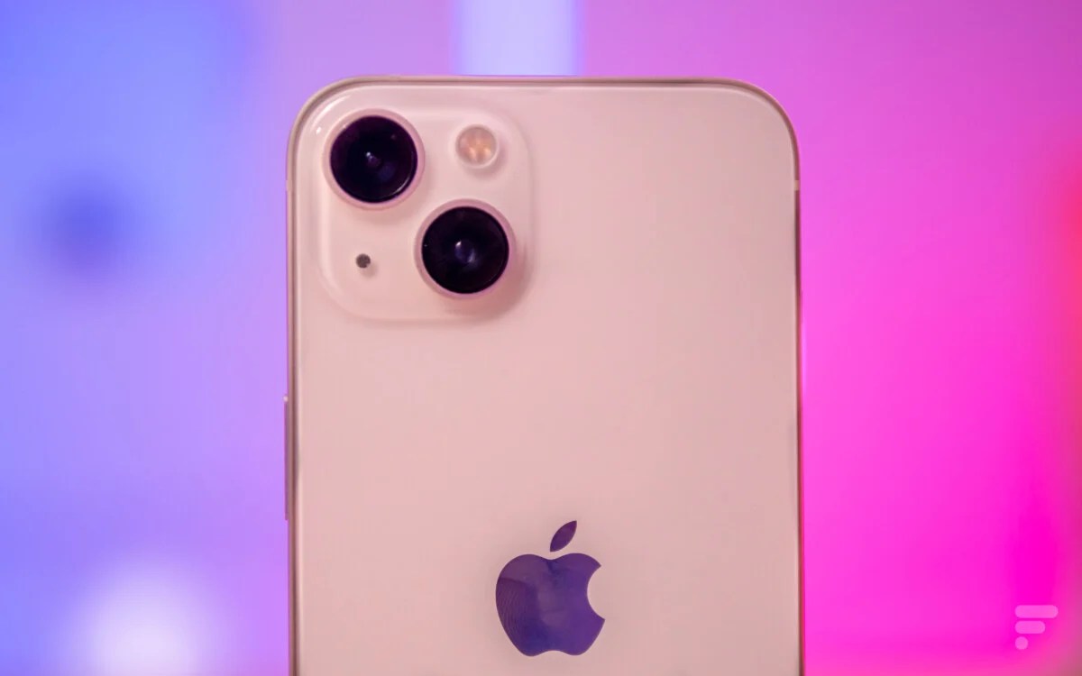 Apple iPhone 13