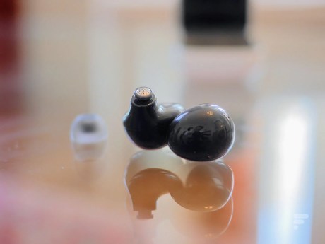 La grille de transducteurs des Samsung Galaxy Buds 2