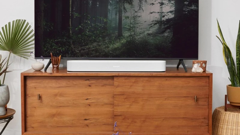 La Sonos Beam 2 et le Sub Mini boostent le son de votre TV et se retrouvent dans un pack à moins de 800&nbsp;€