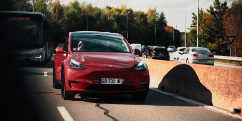 Tesla Model Y test (2)