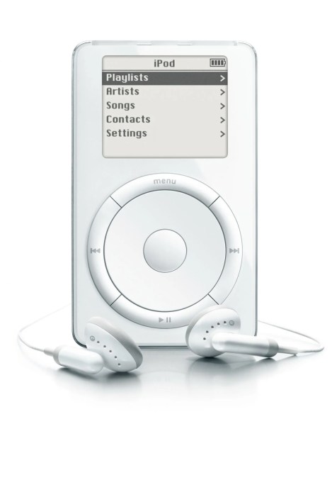 Le premier iPod sorti en 2001 // Source : Apple