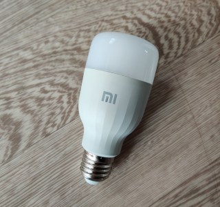 L’ampoule connectée de Xiaomi est enfin de retour à moins de 10 € l’unité