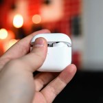 Après l’iPhone avec un port USB-C, les AirPods ont droit au même bidouillage Après l’iPhone avec un port USB-C, les AirPods ont droit au même bidouillage