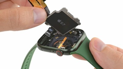 Apple Watch Series 7 // Source : iFixit