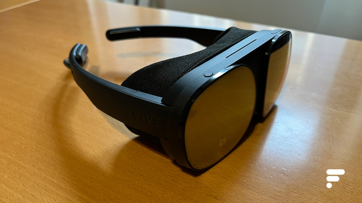 Les lunettes HTC Vive Flow // Source : FRANDROID - Melinda DAVAN-SOULAS