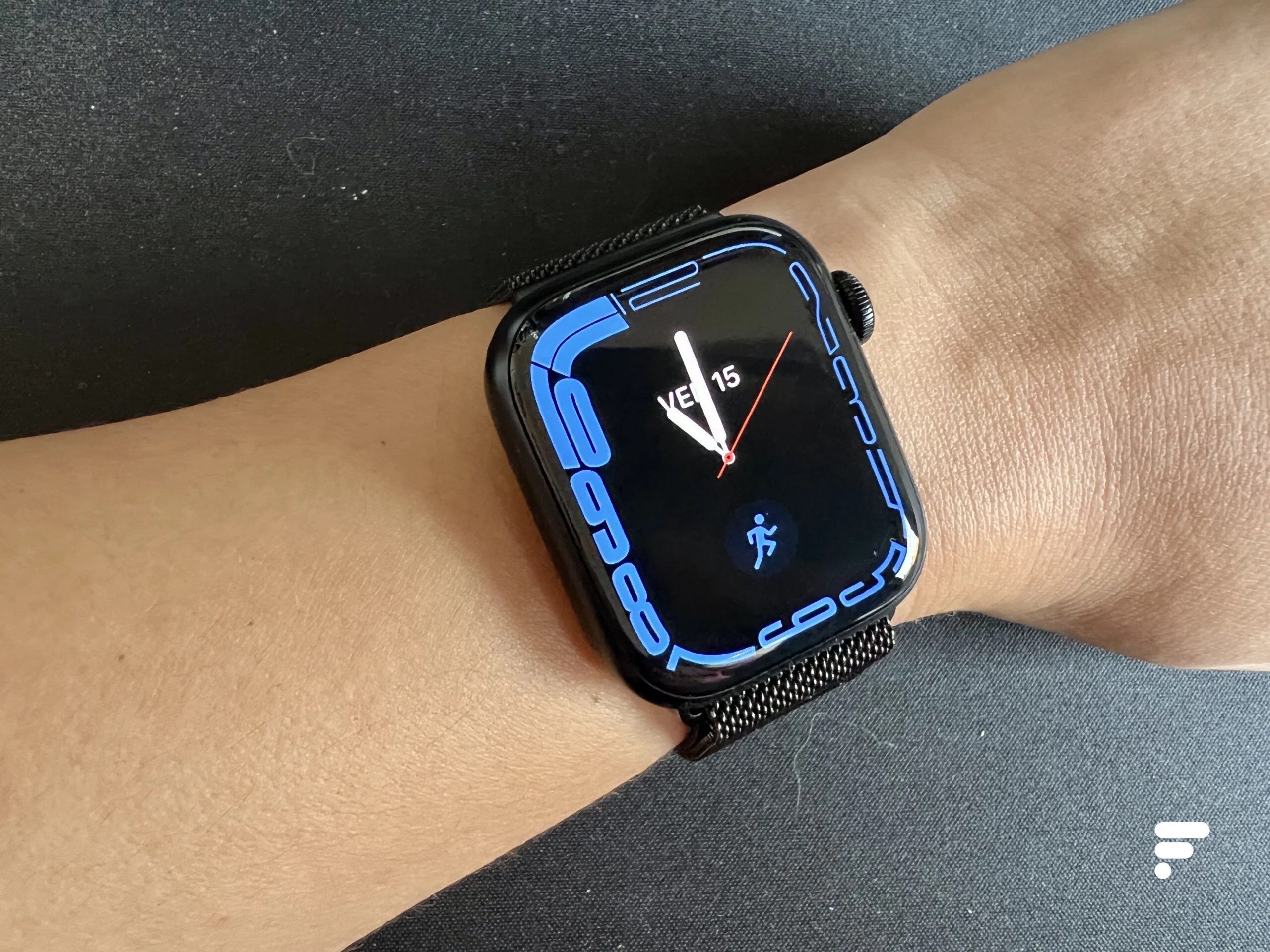 Le nouveau cadran Contour de l'Apple Watch Series 7 // Source : FRANDROID