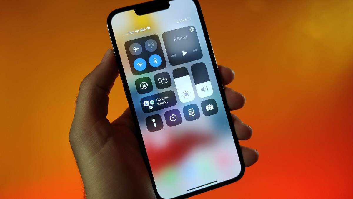 Le centre de contrôle sur iPhone