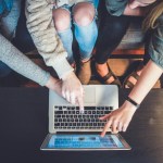 Quelles sont les meilleures box internet pour les étudiants ? Voici notre sélections des forfaits fibre pour la rentrée 2025