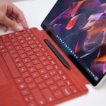 Microsoft Surface Pro 8 : le pack clavier + souris est presque 400 € moins cher