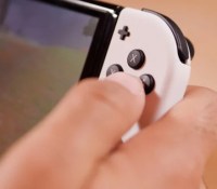 Les boutons du Joy-Con droit sur la Nintendo Switch OLED // Source : Anthony Wonner - Frandroid