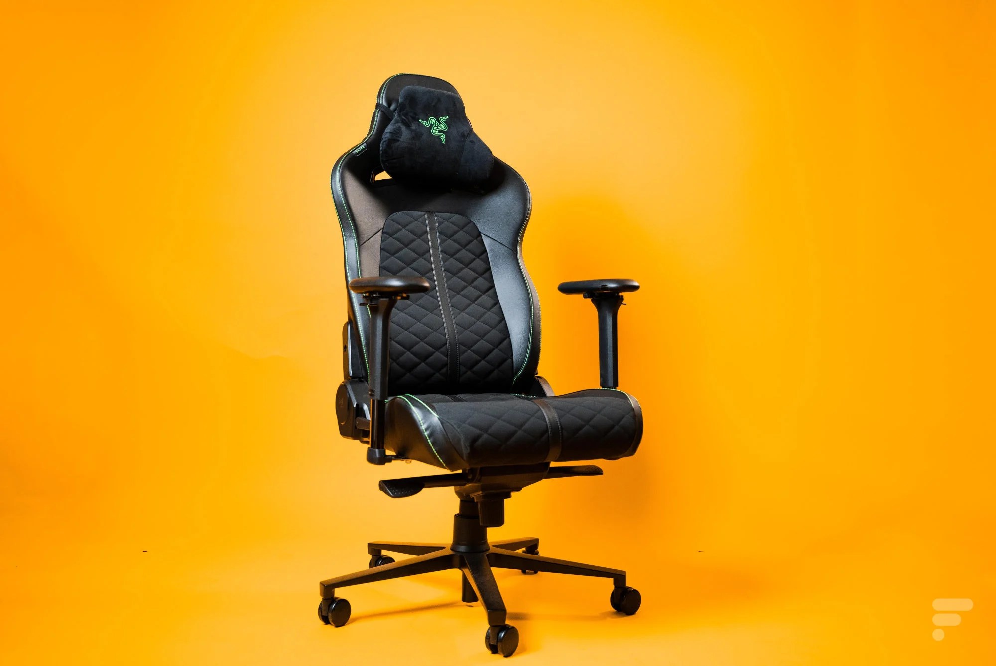 Chaise gaming Razer Enki
