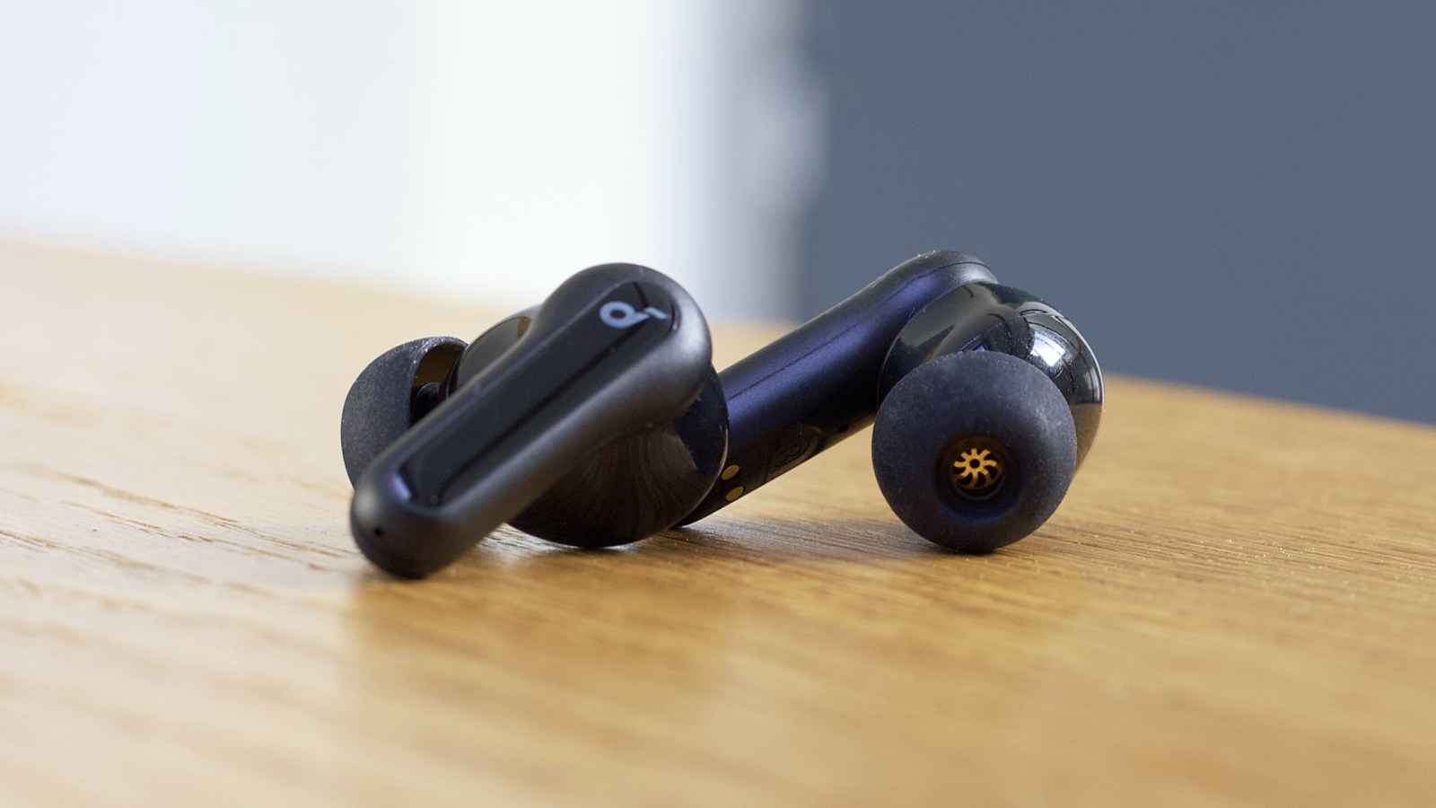 Wireless Earbuds Anker Soundcore Life P2 True Wireless Review