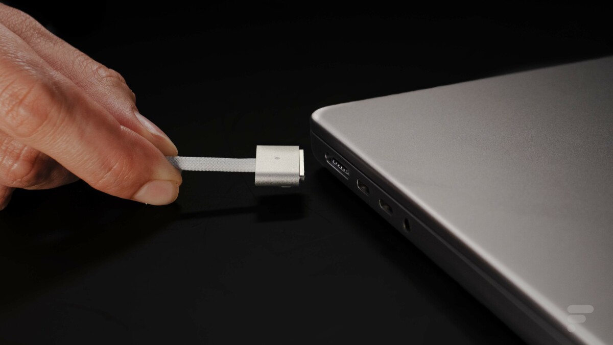 Apple MacBook Pro 14 M1 Pro test encoche batterie (2)