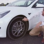 Goodyear a installé ses pneus « sans air » increvables sur une Tesla Model 3 pour tester leurs performances et leur durabilité