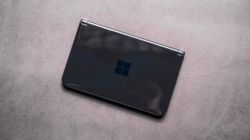 Un mystérieux prototype de Surface Phone de 2014 se montre en photo