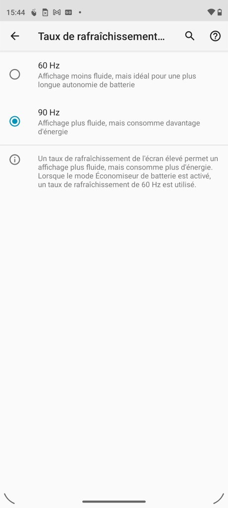 Le taux de rafraîchissement n’est pas adaptable, à vous de choisir entre le 90 Hz et le 60 Hz // Source : Frandroid / Yazid Amer