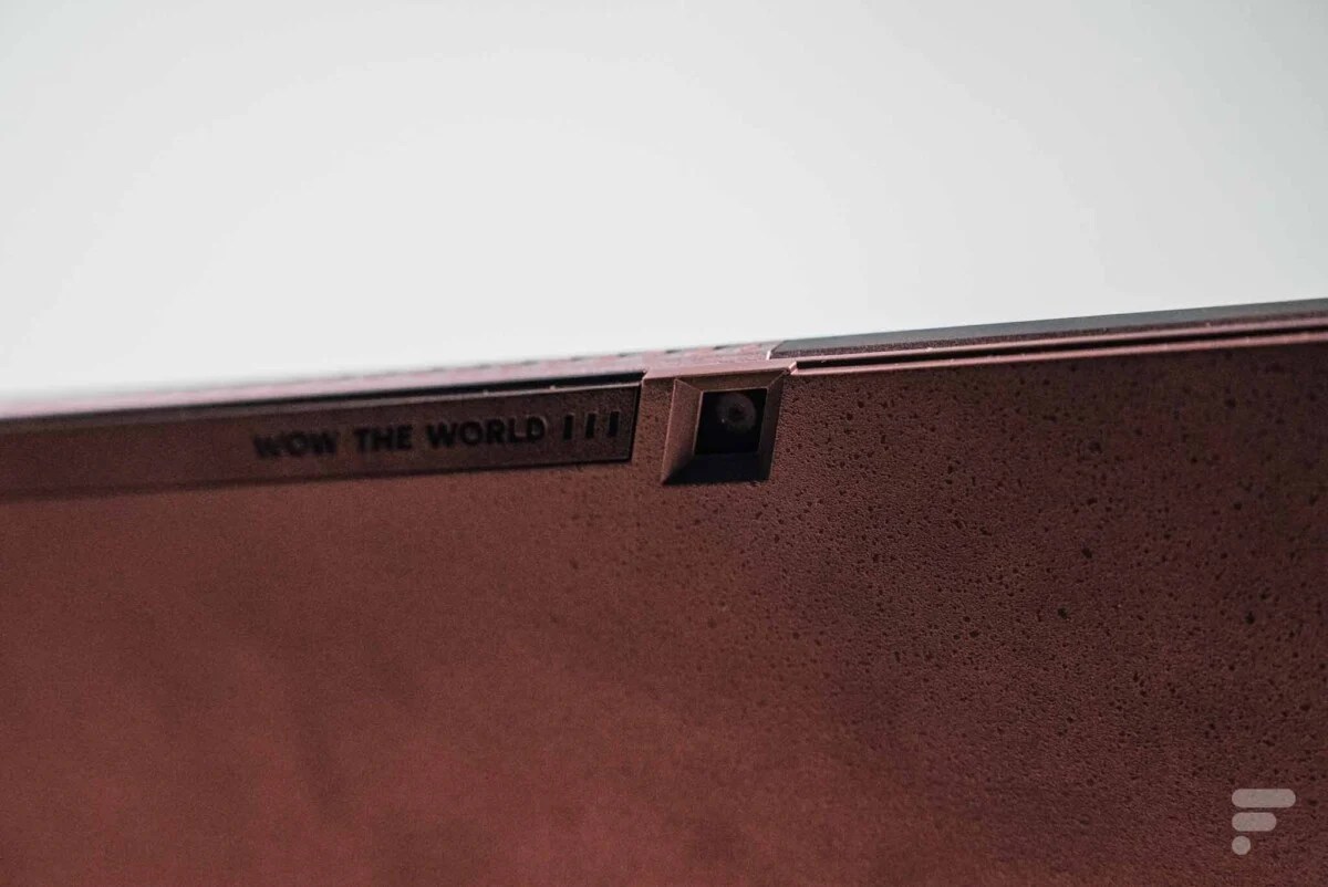 Asus Vivobook 13 Slate OLED (12)