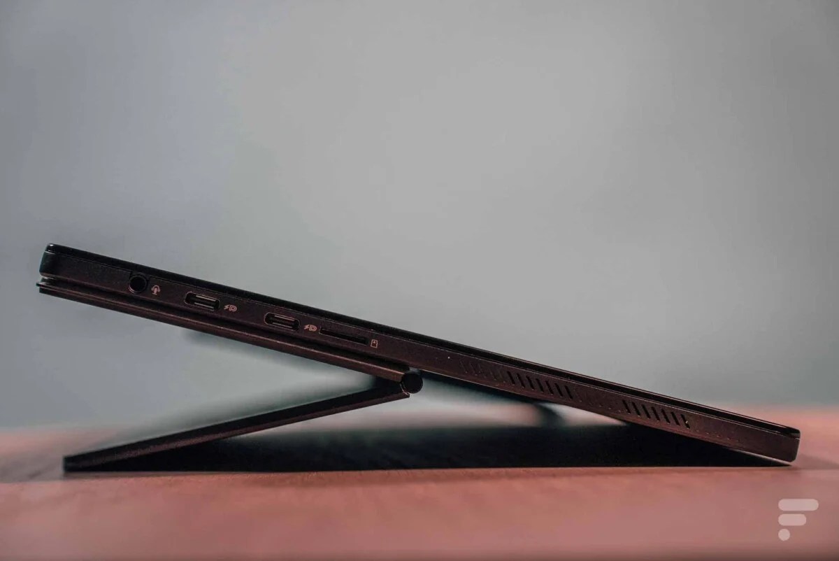 Asus Vivobook 13 Slate OLED (13)