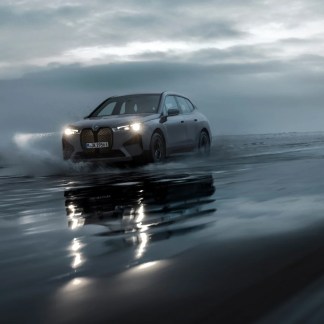 De BMW iX M60 is officieel: een supercharged elektrische SUV met ongelooflijke prestaties