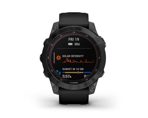 La Garmin Fenix 7 avec verre Sapphire Solar // Source : Garmin