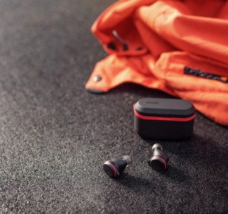 Écouteurs sans fil et enceintes Bluetooth : Philips fait le plein de produits audio sportifs