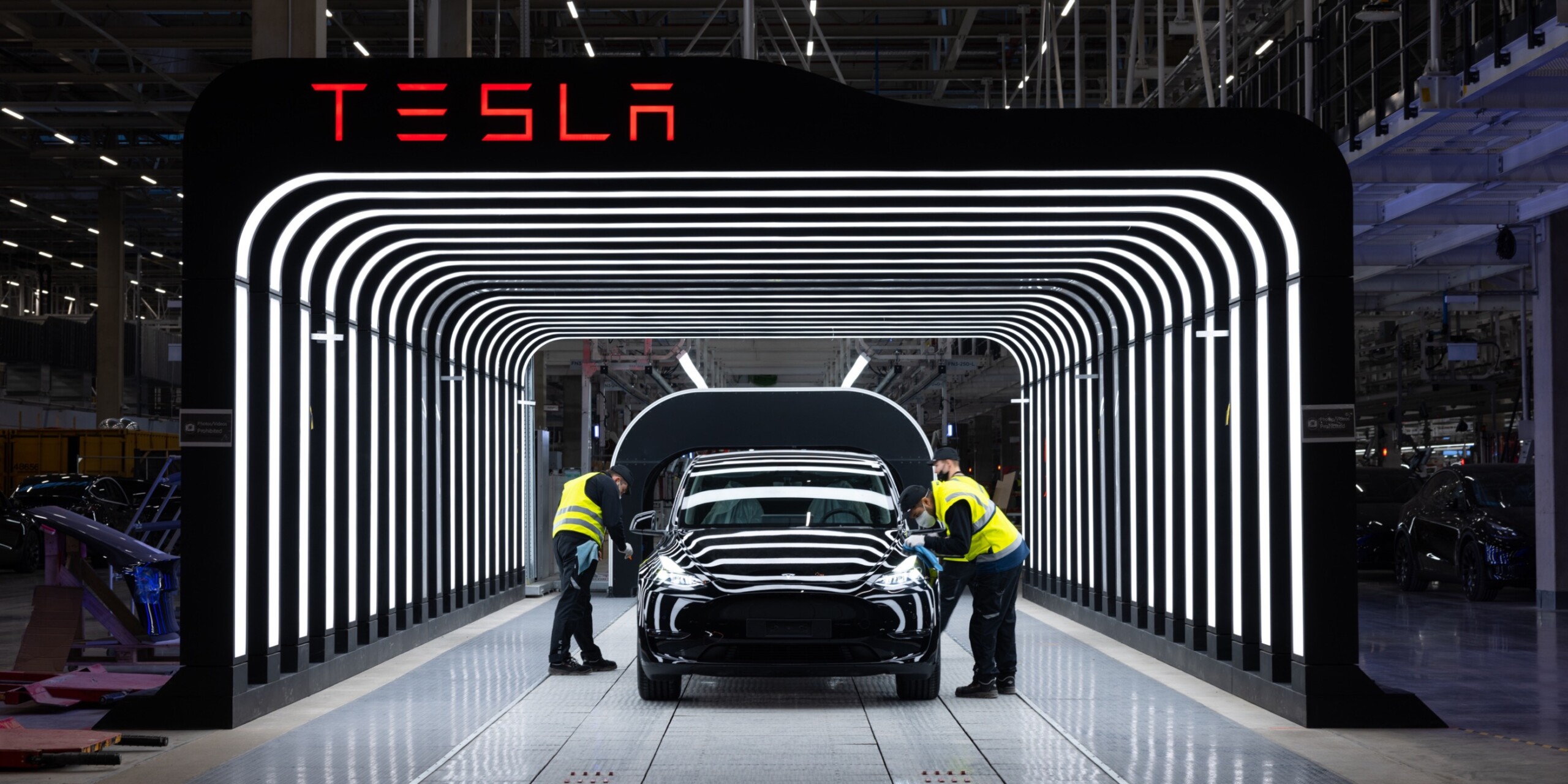 Tesla ne présentera pas de nouveaux produits cette année et ne travaille pas sur un modèle à « 25 000 dollars »