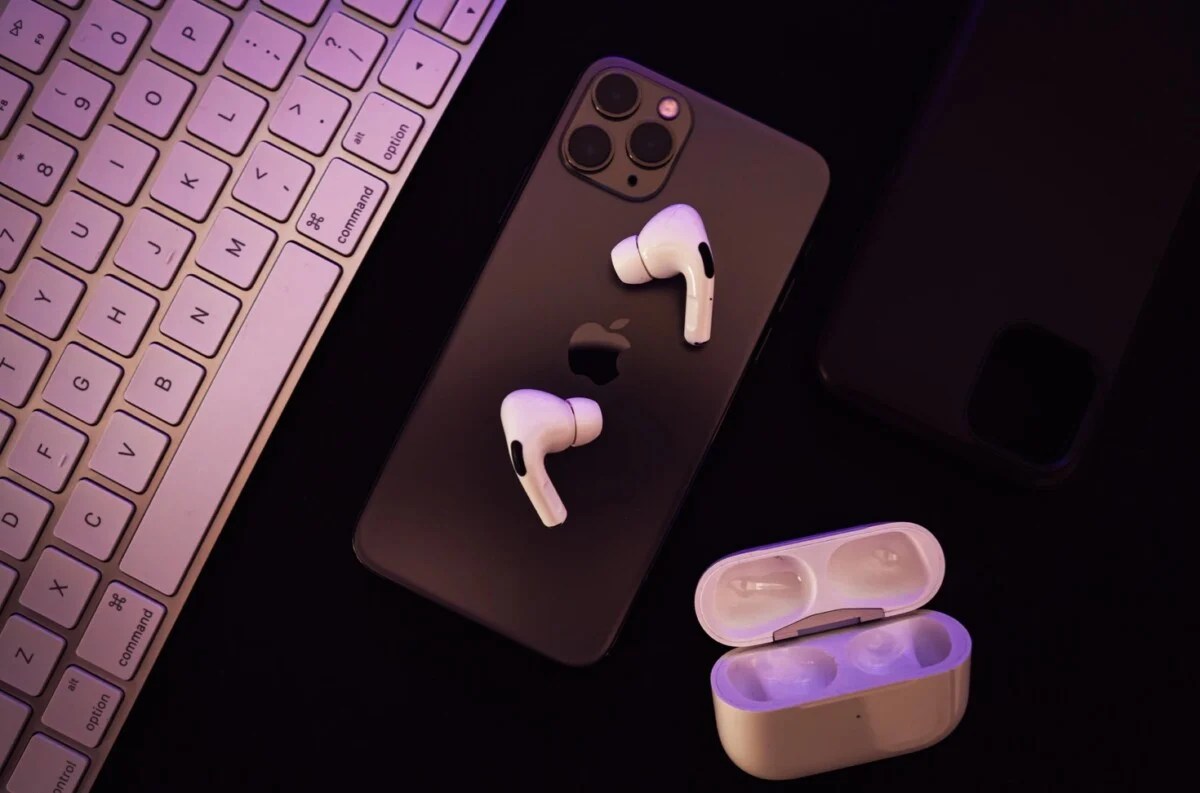 AirPods Pro, Poco M4 Pro 5G, Roborock Q7 Max+: only a few hours left to take advantage of AliExpress' anniversary offers