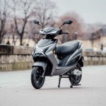 Essai du Lvneng X1 : le scooter électrique 50cc parfait pour se déplacer à deux