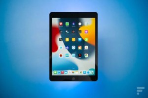 L'iPad (9e gen) est un bon rapport qualité-prix pour ceux qui veulent une tablette Apple // Source : Frandroid - Robin WYCKE