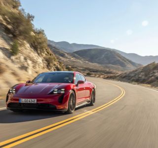 Essai de la Porsche Taycan GTS Sport Turismo : des performances et un comportement exemplaires