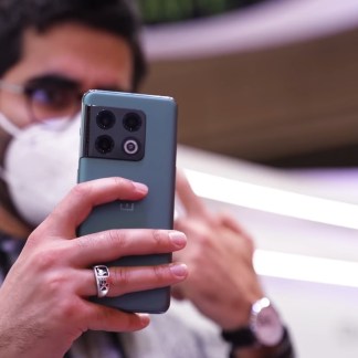 The 6 best smartphones and PCs we saw at MWC 2022