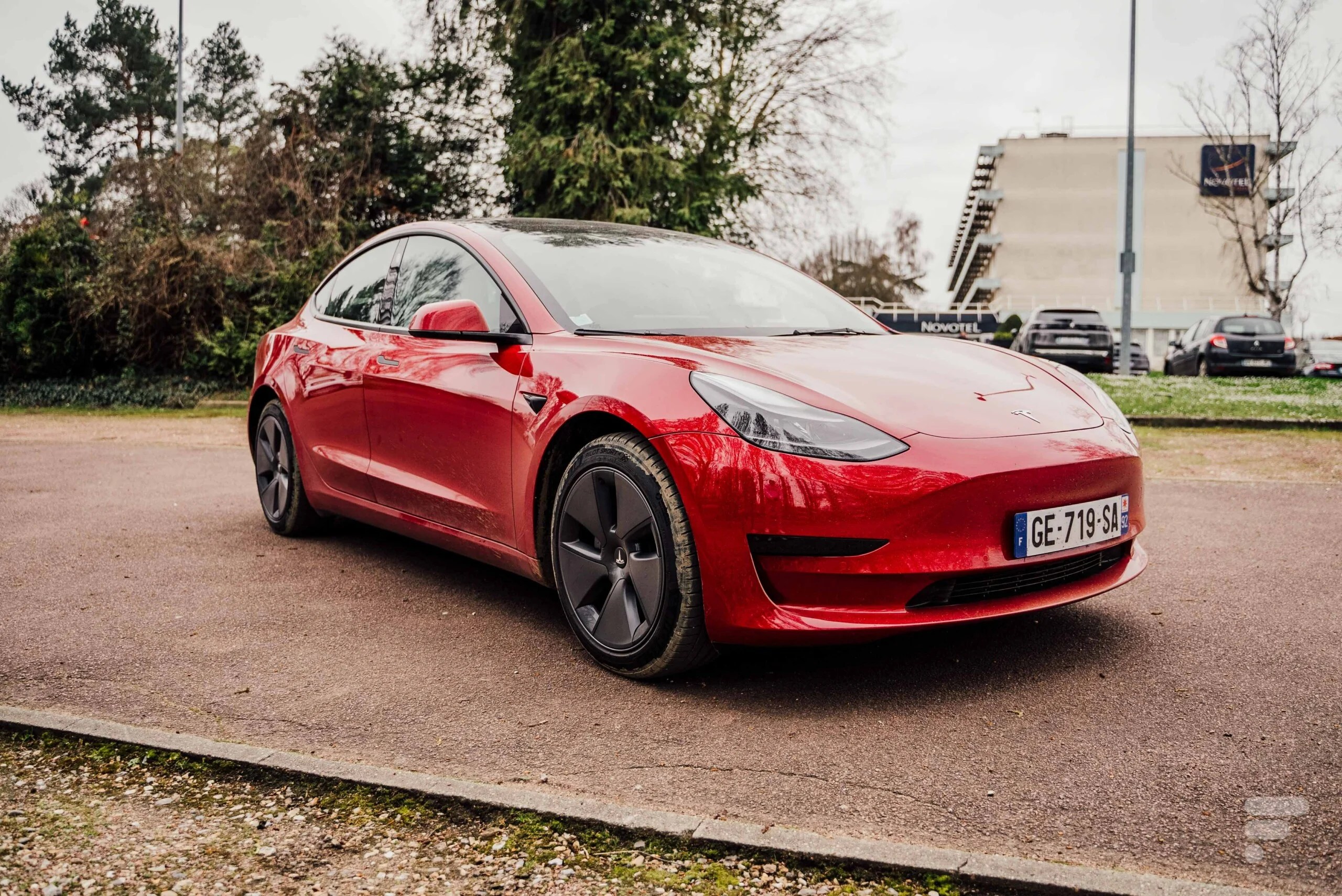 Essai de la Tesla Model 3 Propulsion (2022) : toujours la reine des berlines électriques