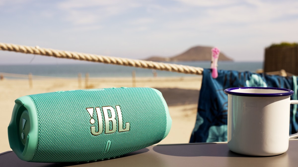 Test JBL Charge 5