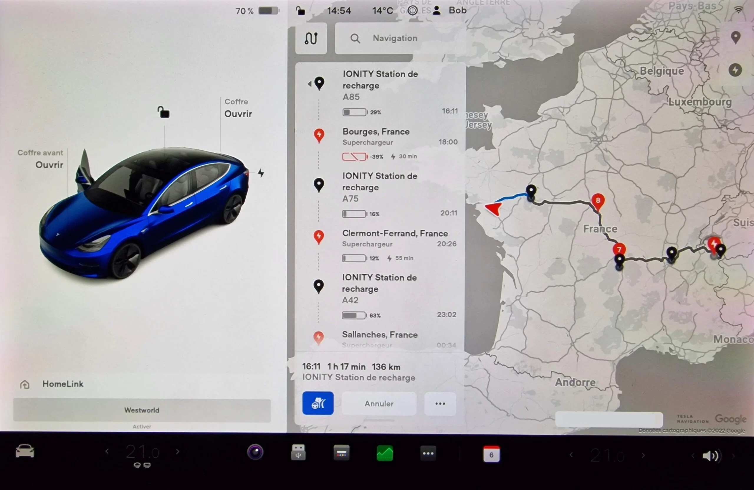 Les étapes dans la navigation sur une Tesla Model 3 // Source : Bob JOUY pour Frandroid