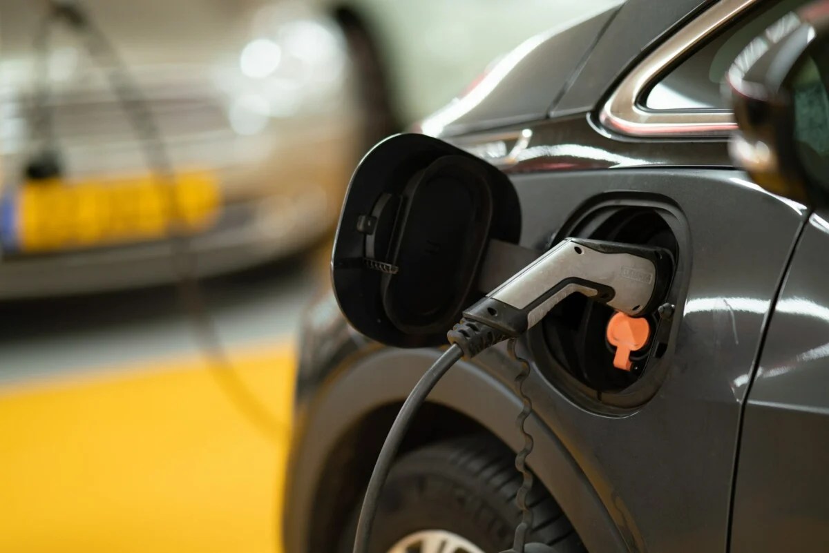 electric car charging aa