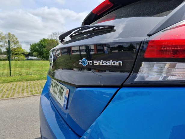 Nissan Leaf 2022 5